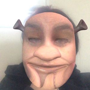 Meet your Posher, Skylar